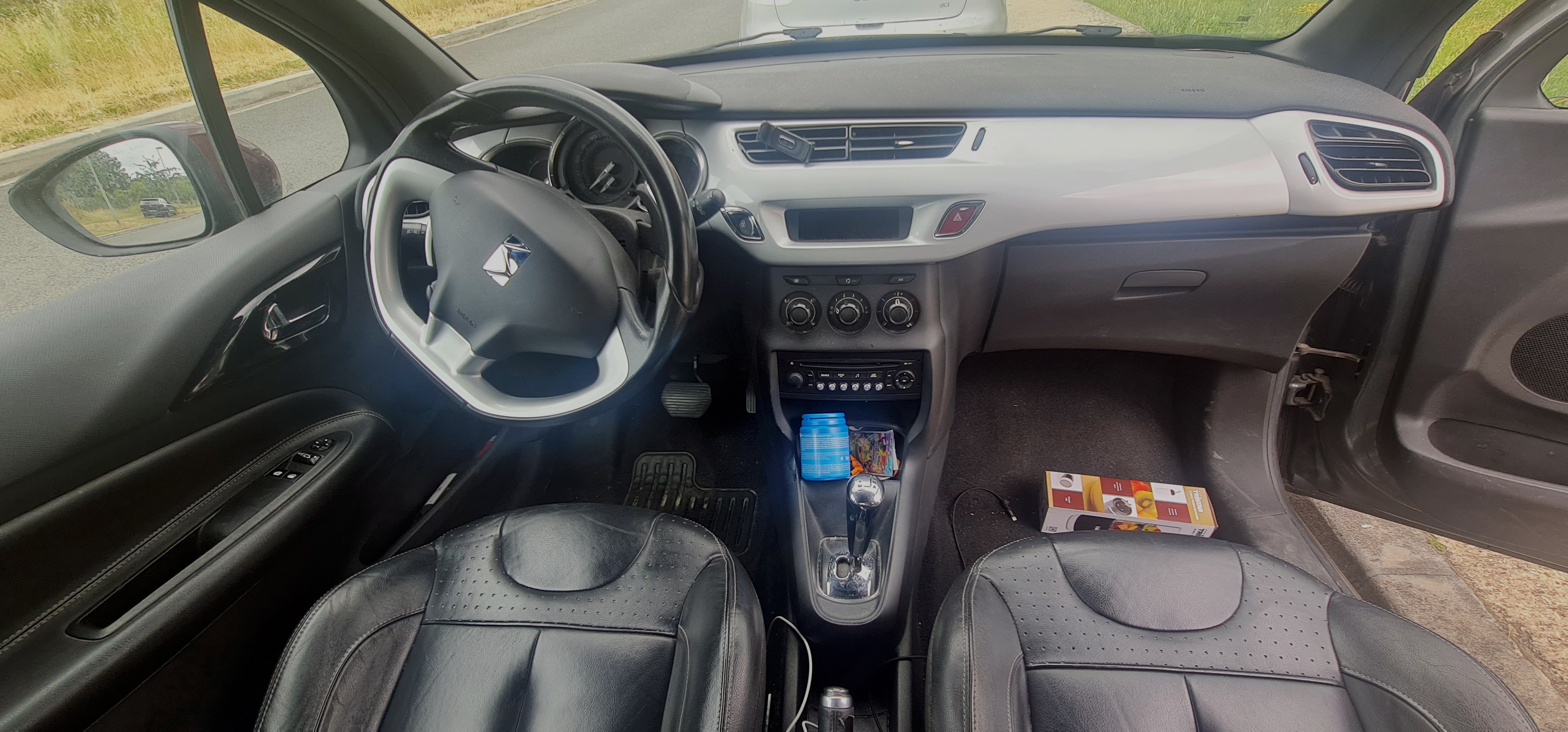 Intérieur avant nettoyage